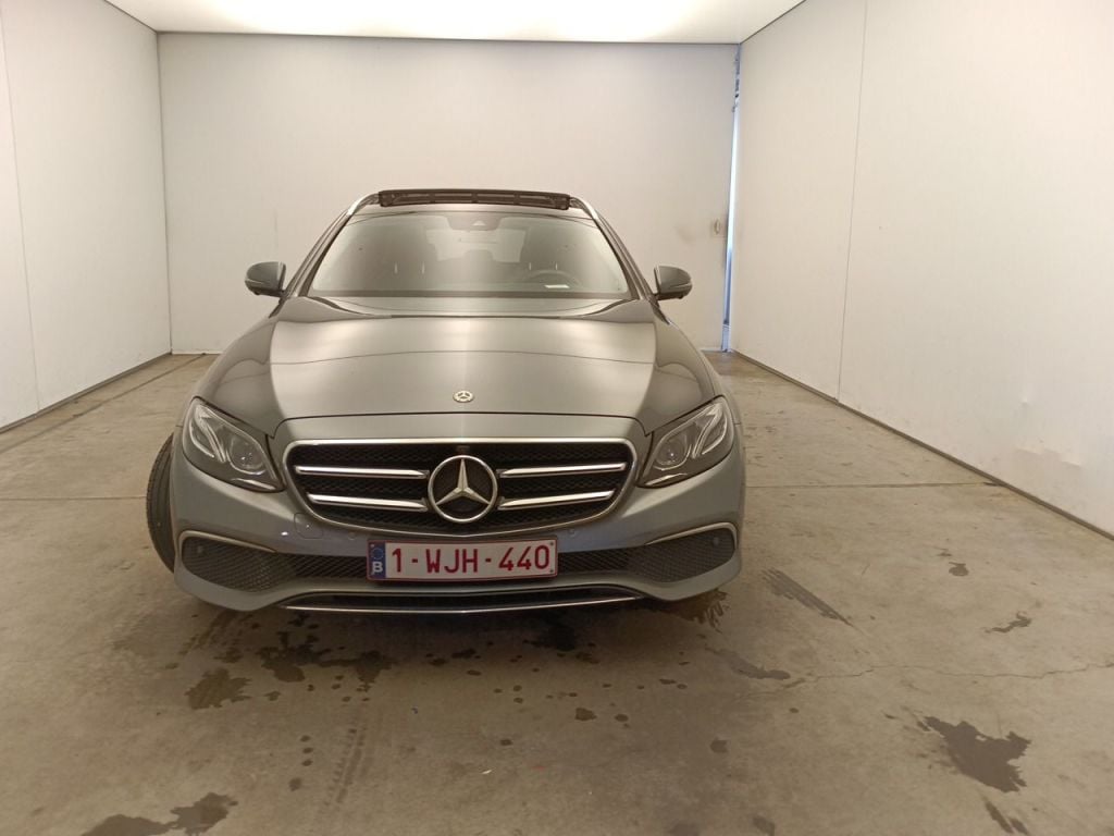 Mercedes-Benz E-Klasse Break E 200d Business Solution 5d photo