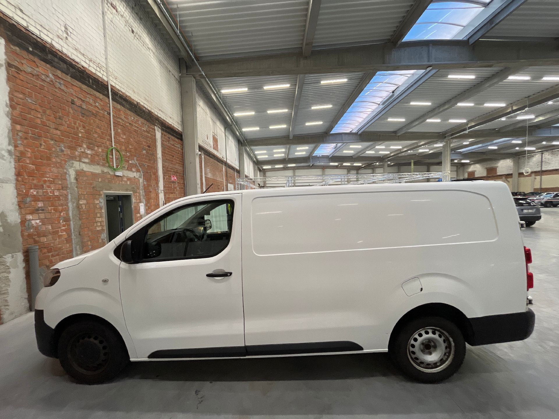 Toyota, _ProAce '16, Toyota ProAce 2.0D 90kW LWB Active 4d photo