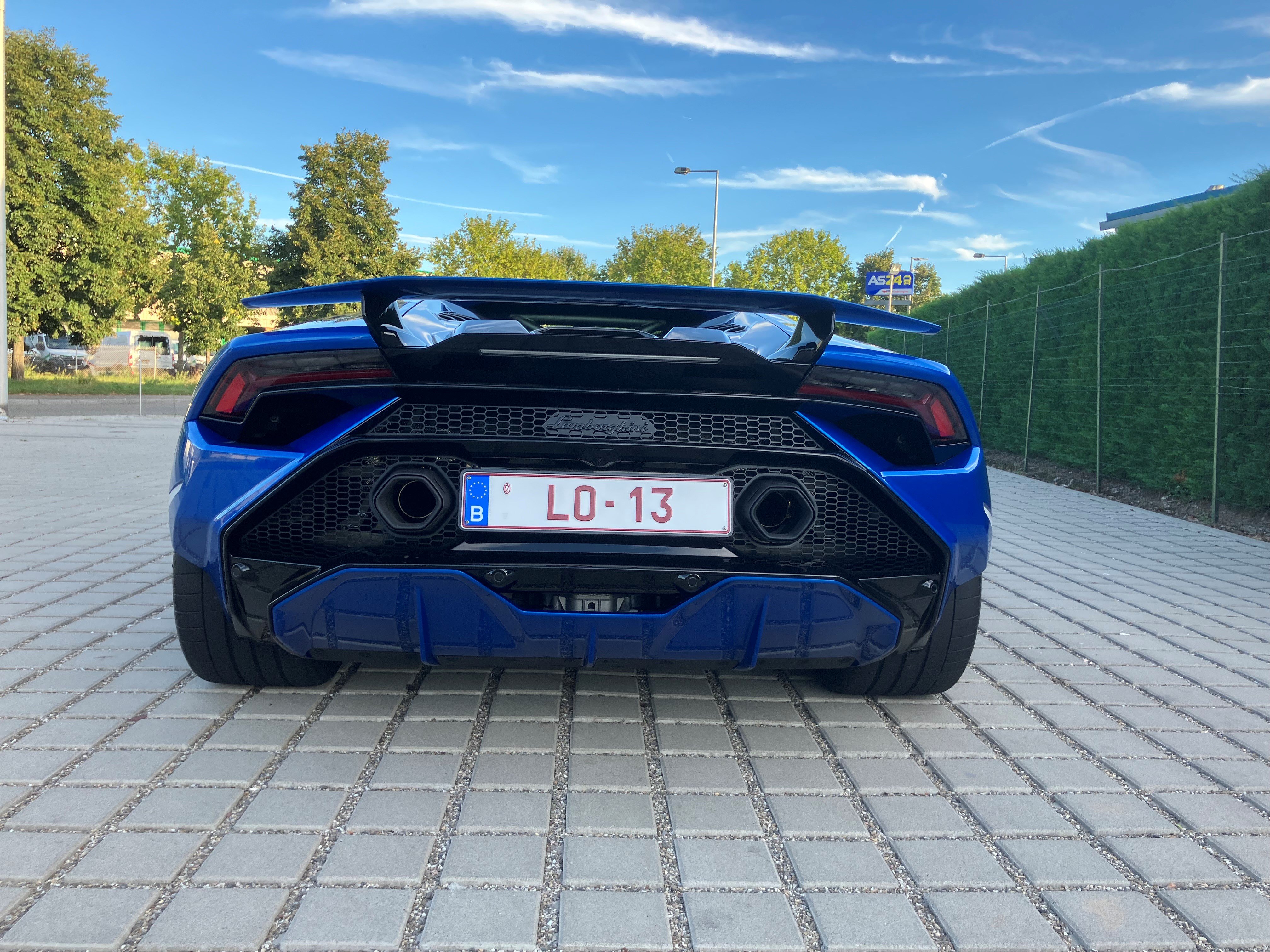 LAMBORGHINI Huracan Huracan 5.2i V10 40v LP640-4 Evo photo