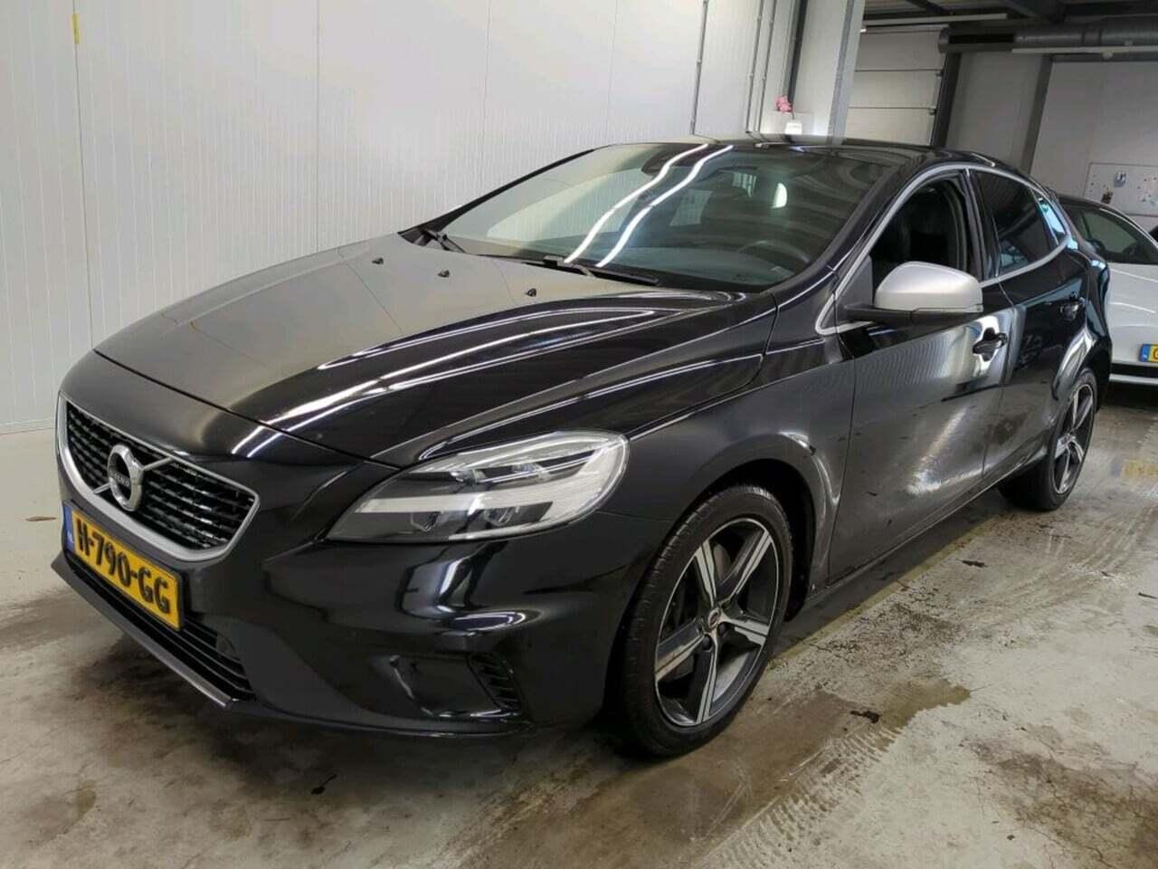 VOLVO V40 1.5 T