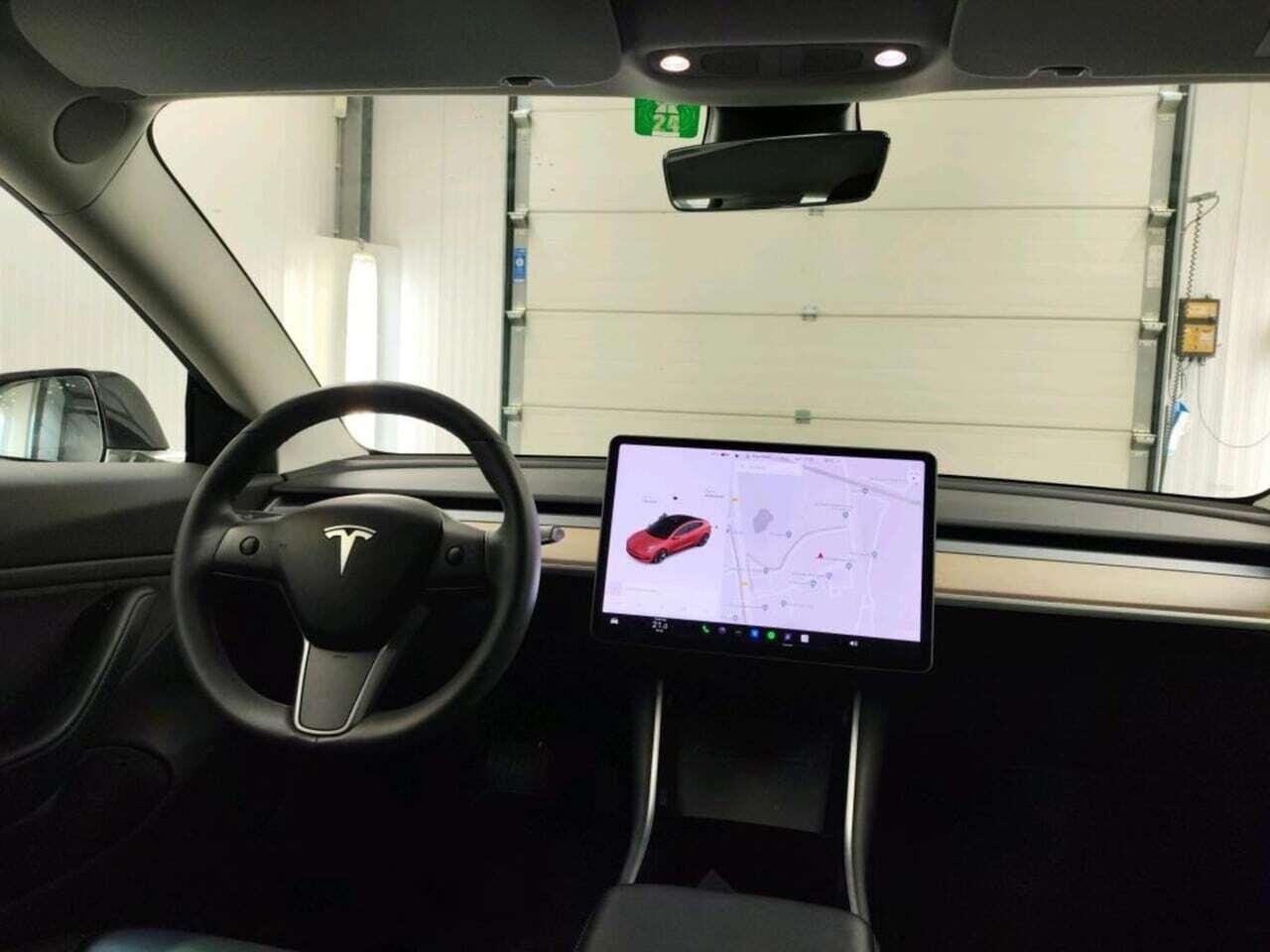 Tesla Model 3 Long R photo