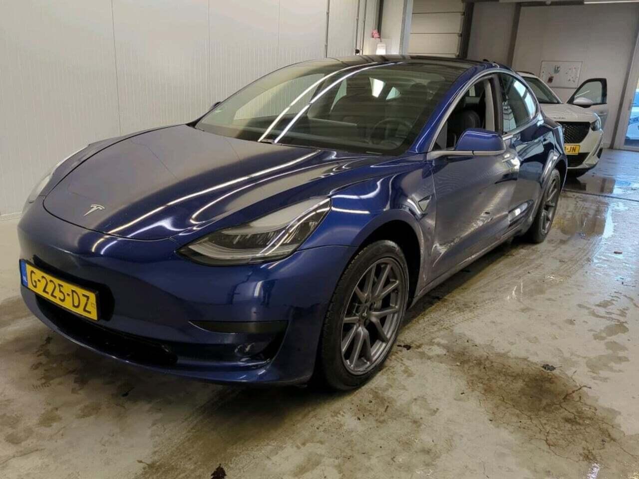 Tesla Model 3 Standard R