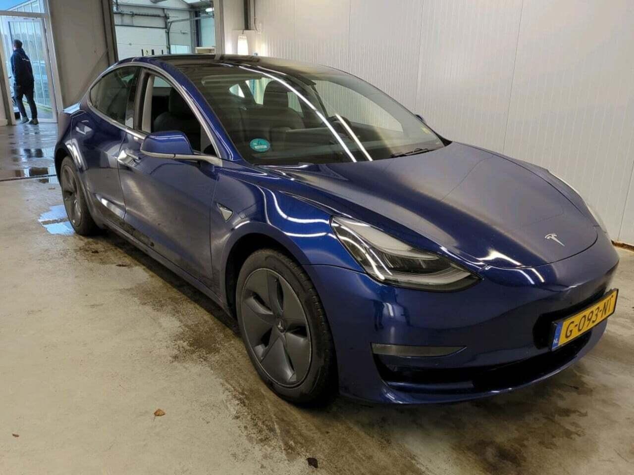 Tesla Model 3 Long R photo