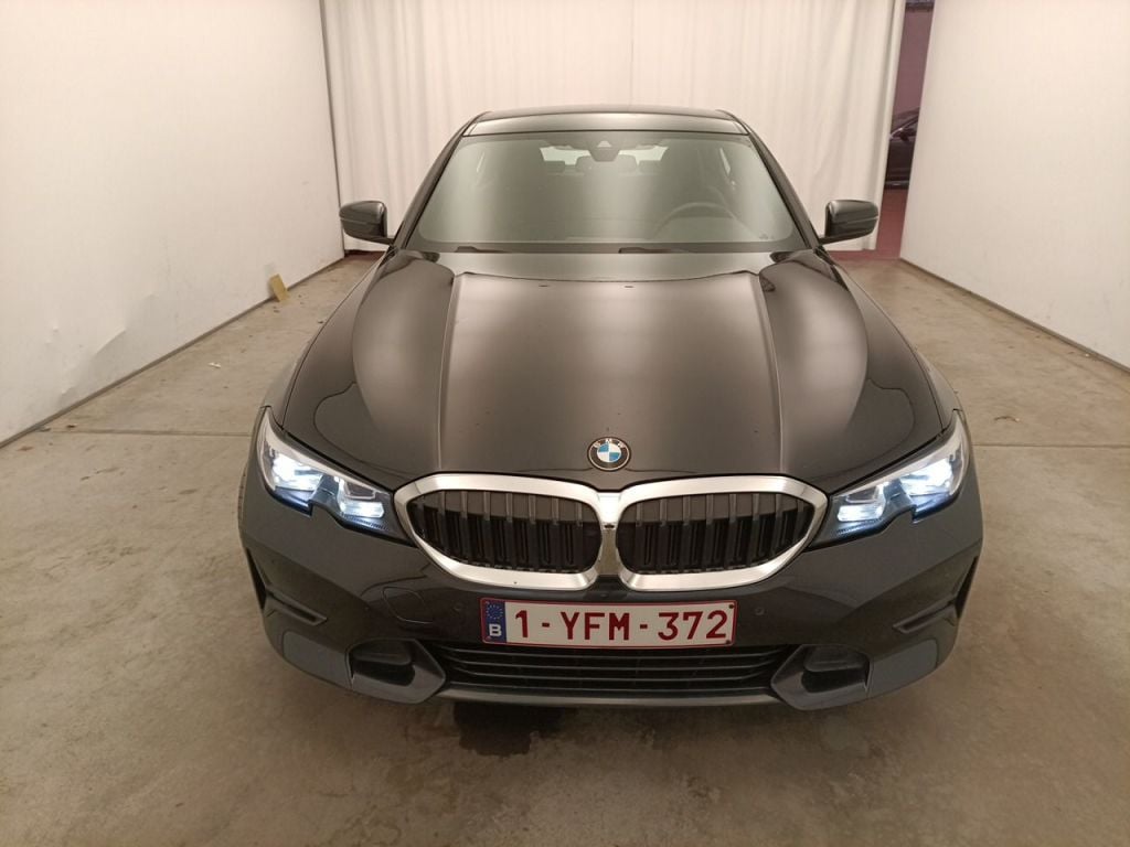 BMW 3 Reeks Berline 318dA (100 kW) 4d