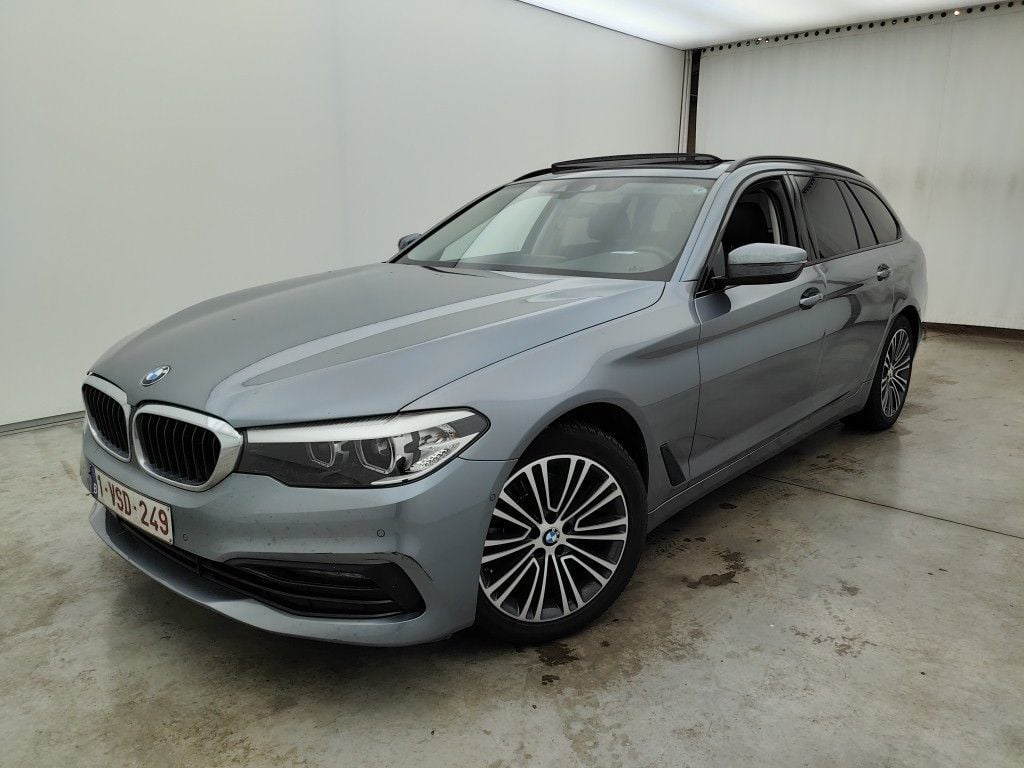 BMW 5 Reeks Touring 520i Aut. (120 kW) 5d photo