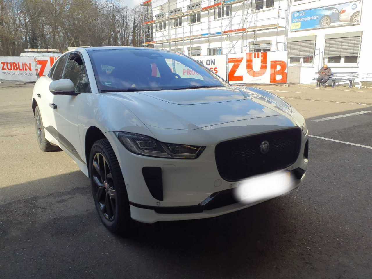 Jaguar SE I-PACE photo