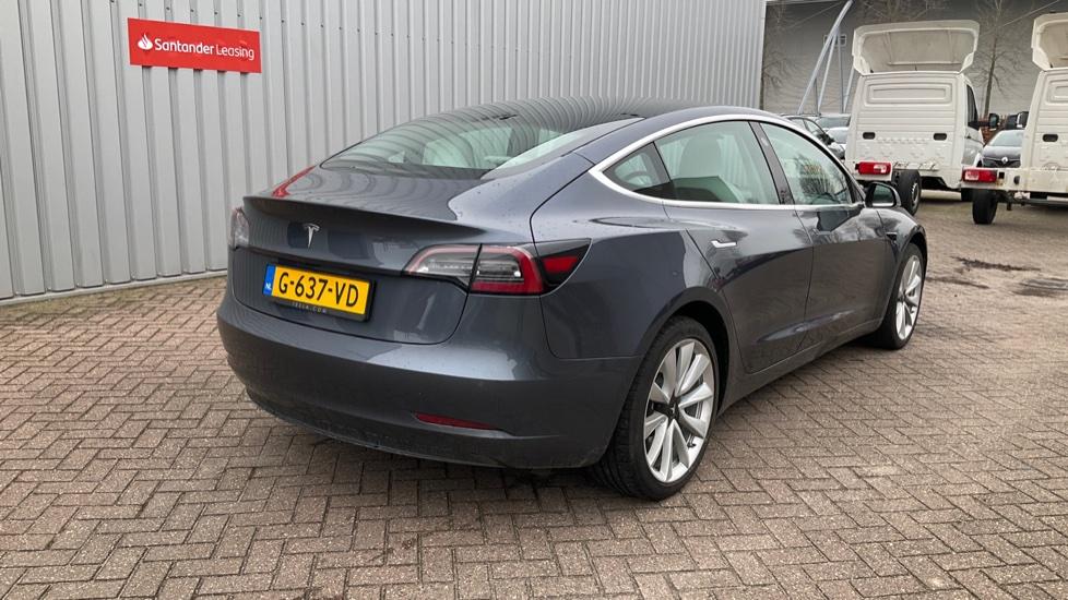 Tesla Model 3 55kWh standard range plus rwd 175kW aut photo