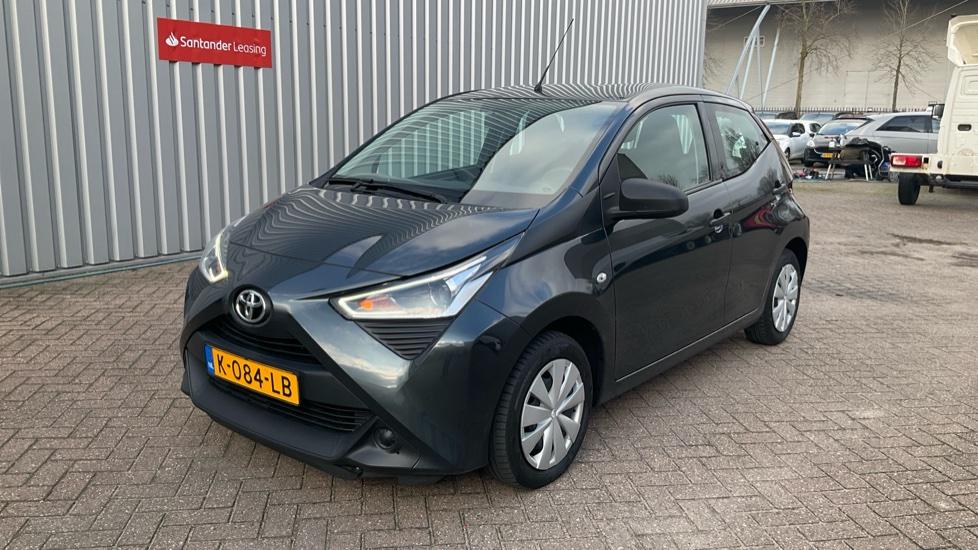 TOYOTA Aygo 1.0vvti x-fun 53kW