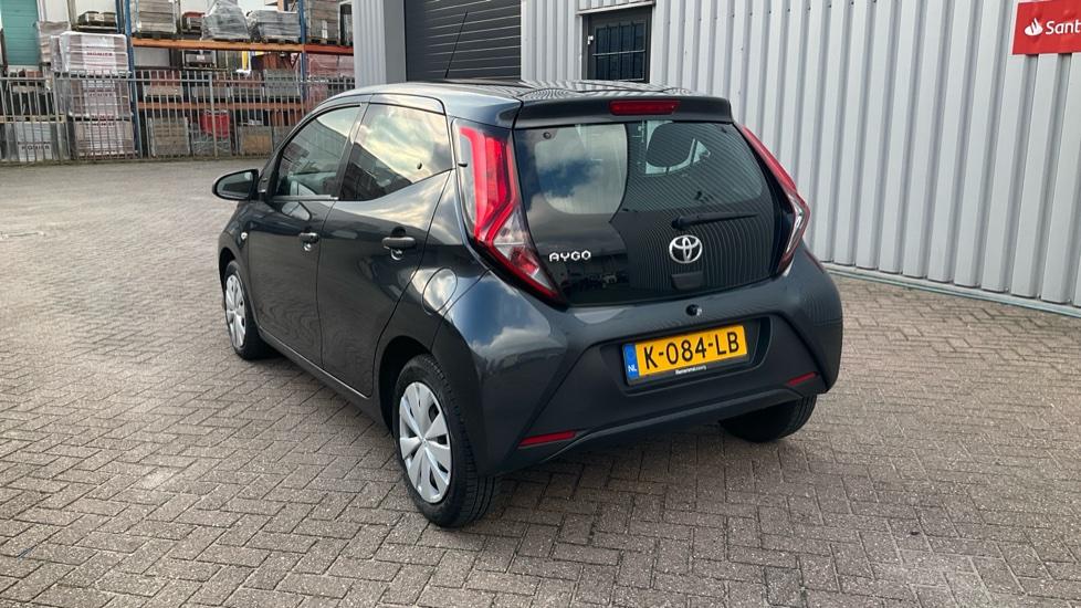 TOYOTA Aygo 1.0vvti x-fun 53kW photo