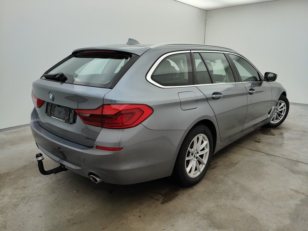 BMW 5 Reeks Touring 518d Aut. (100 kW) 5d photo