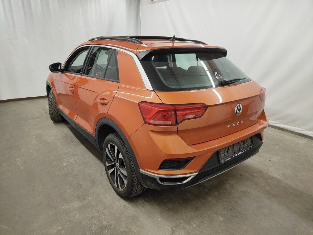 Volkswagen T-Roc 1.5 TSI IQ.Drive 5d photo