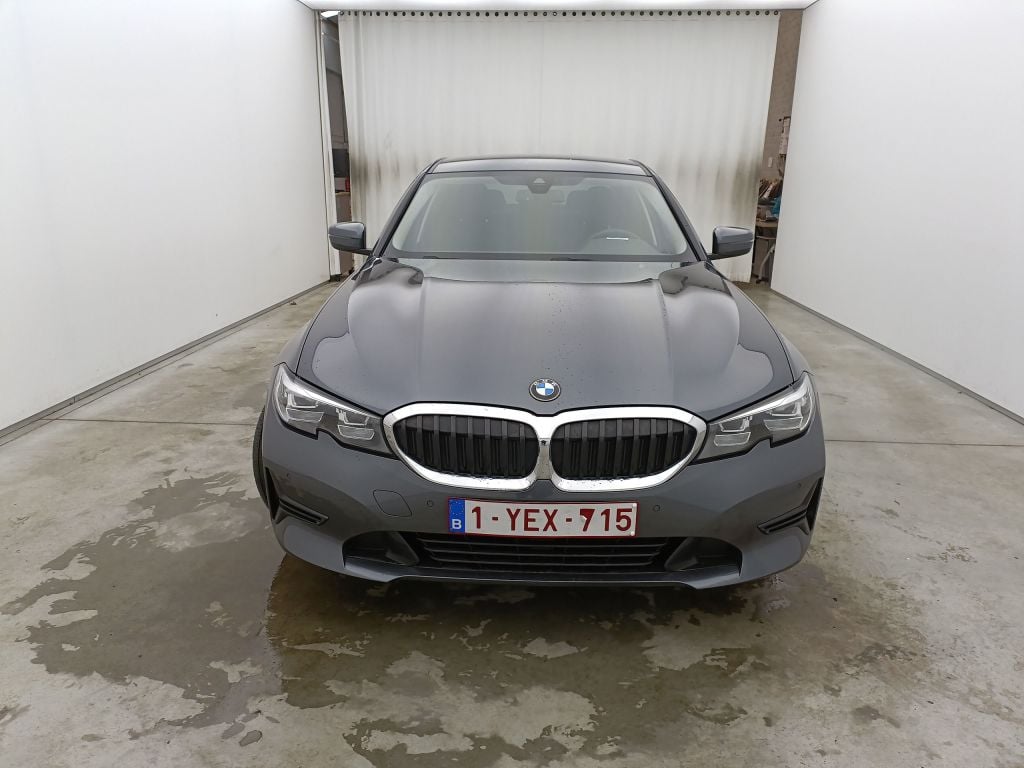 BMW 3 Reeks Berline 318dA (100 kW) 4d