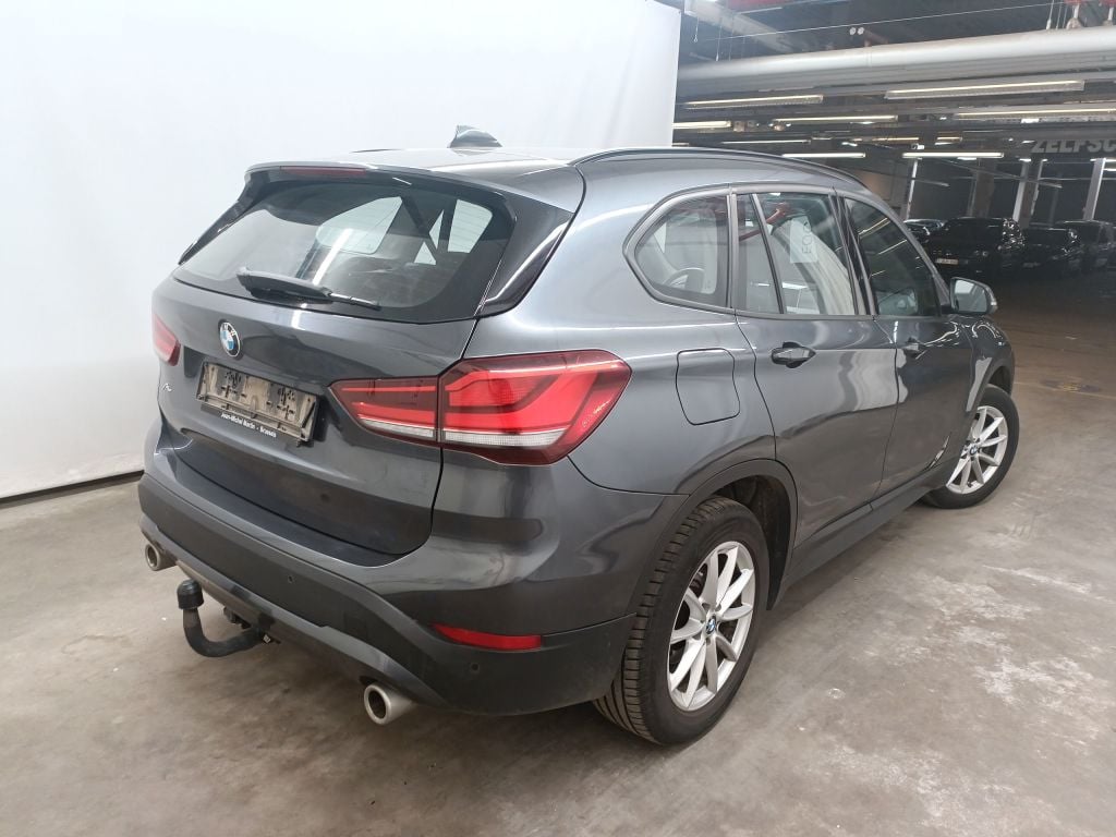 BMW X1 sDrive18d (100 kW) 5d photo