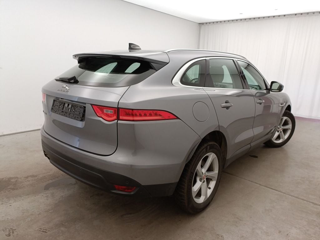 JAGUAR F-PACE DIESEL 2.0 D 180 Prestige (EU6.2) 5d Automatic photo