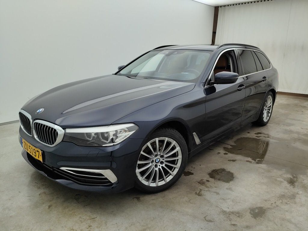 BMW 5 TOURING DIESEL - 2017 520 dXA 190 (EU6d) 5d photo