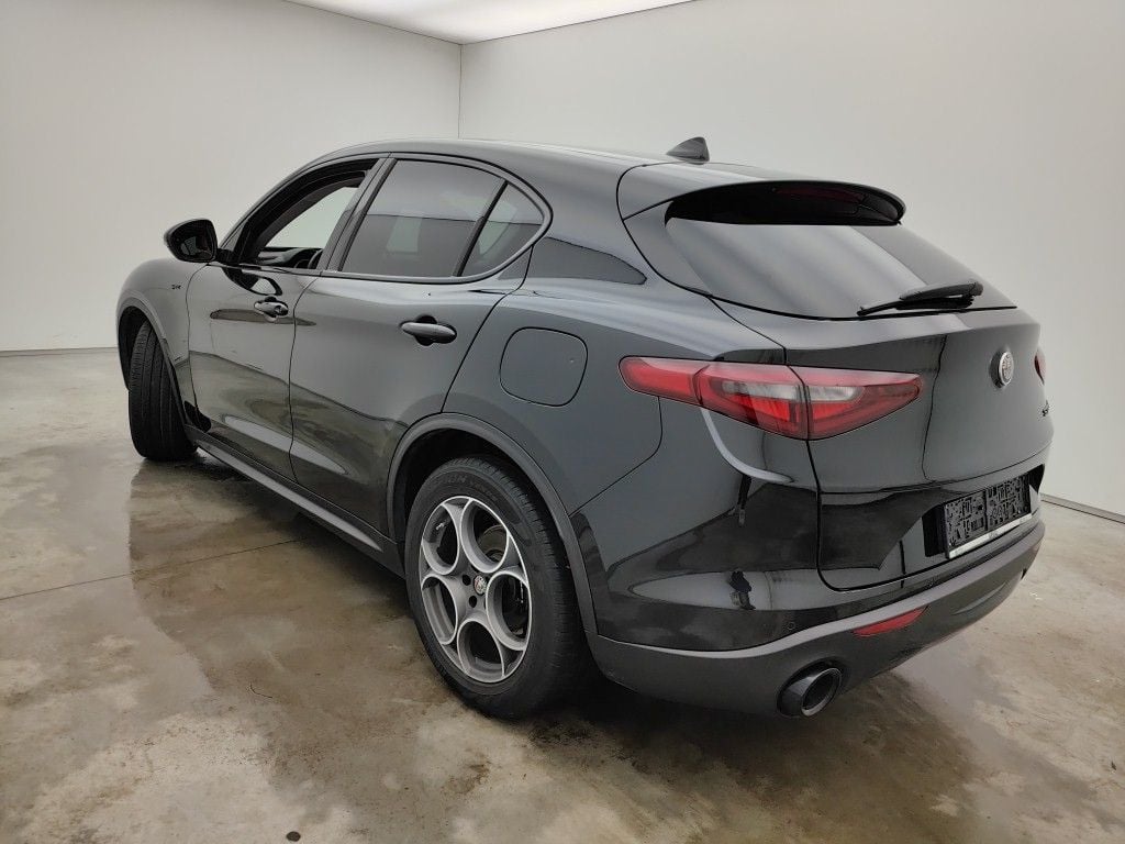 Alfa Romeo Stelvio 2.2 D 160 Sprint 5d photo