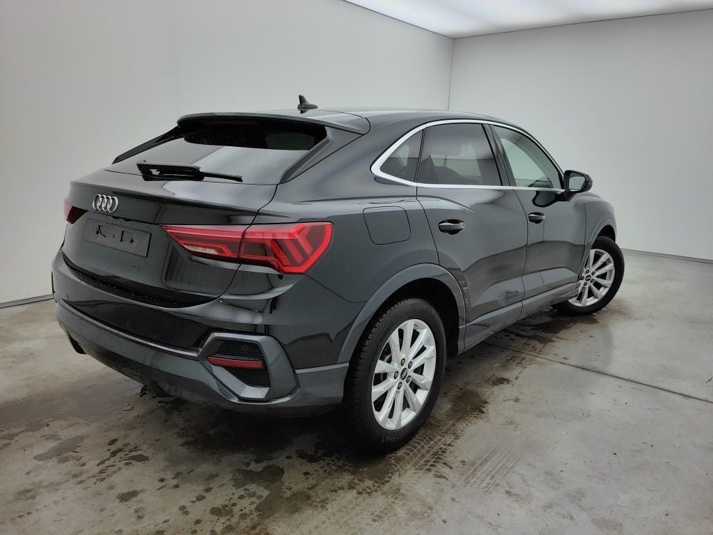 Audi Q3 Sportback 35 TDI S tronic Business Edition 5d photo