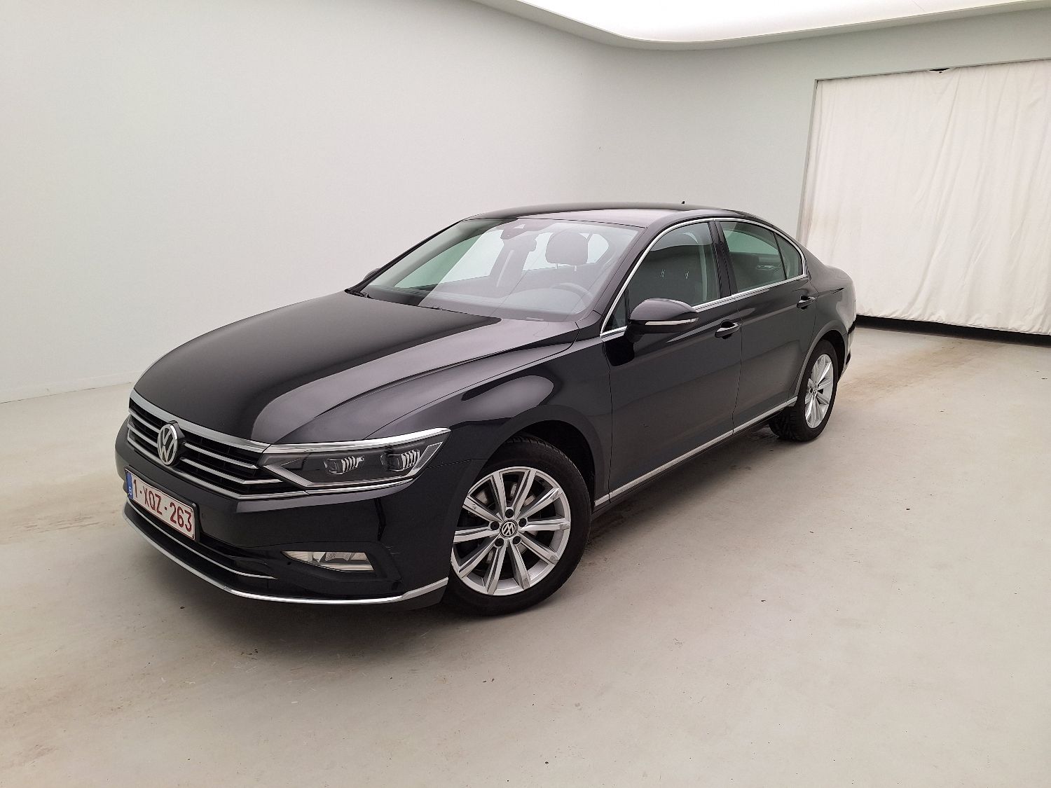 VW, Passat FL'19, Volkswagen Passat 1.6 TDI SCR DSG7 Elegance Busine photo