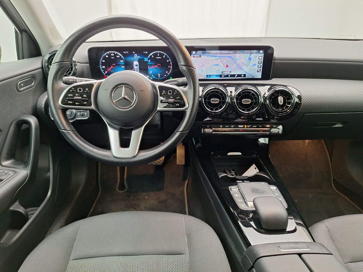 Mercedes, A-Class '18, Mercedes-Benz A-Klasse A 180 Business Solution Aut photo