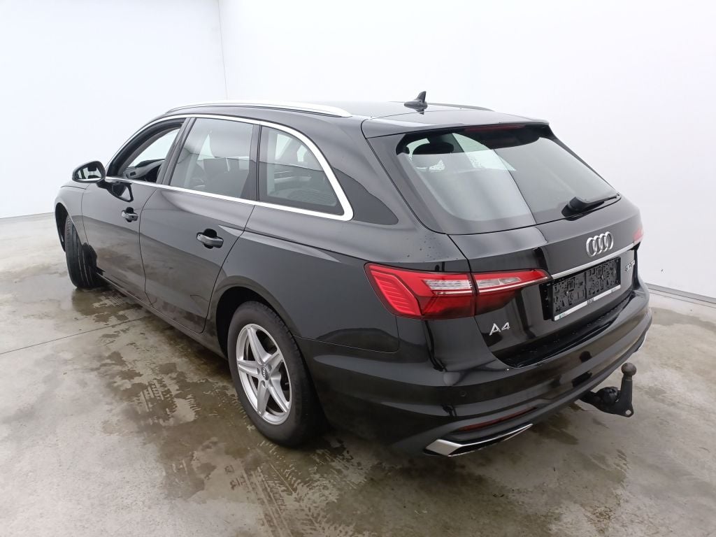 Audi A4 Avant 2.0 30 TDi 100kW S tronic Business Ed 5d photo