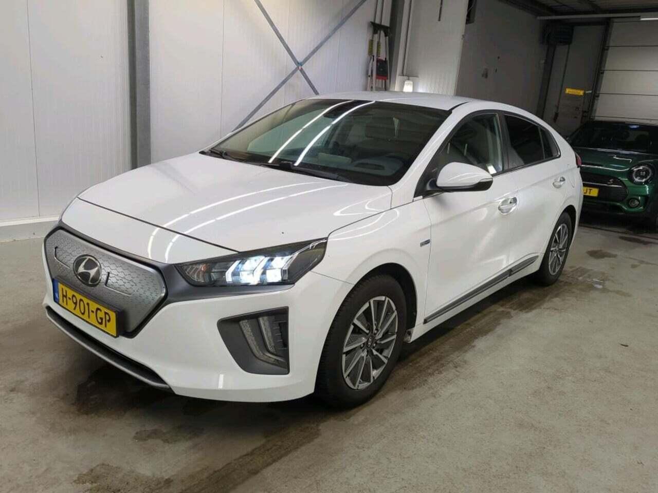 HYUNDAI IONIQ Comfort EV 38 kWh