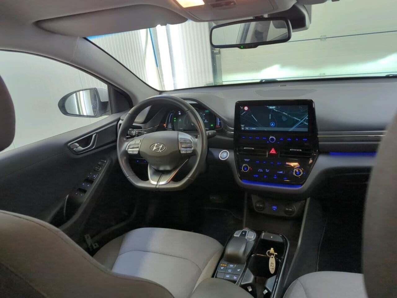 HYUNDAI IONIQ Comfort EV 38 kWh photo