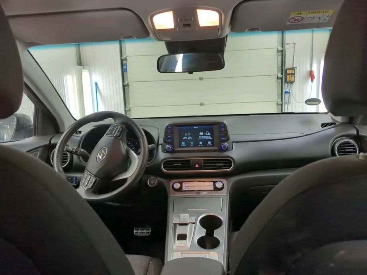 HYUNDAI Kona EV Comfort 64 kWh photo