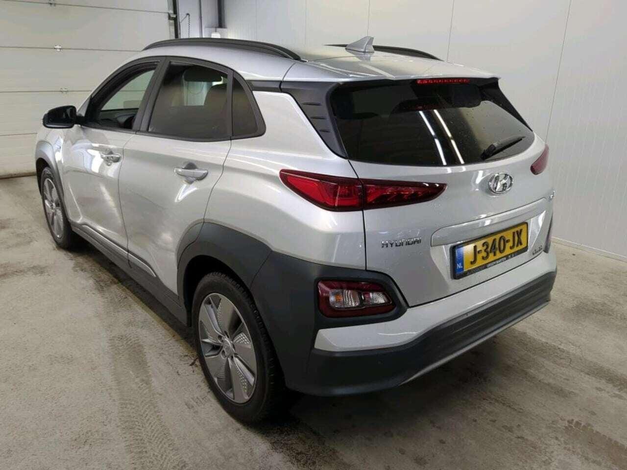 HYUNDAI Kona EV Fashion 64 kWh photo