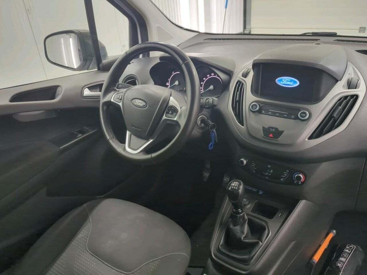 FORD TRANSIT COURIER 1.5 TDCI Trend photo