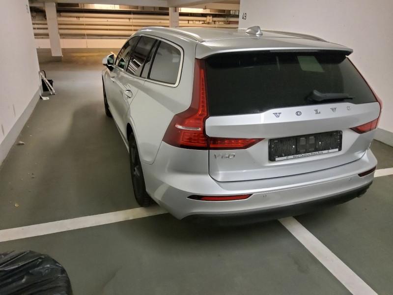 VOLVO V60 Kombi (2018->) DE - Kb5 D3 EU6d-T, Momentum Pro (EURO 6d-TEMP), 2019 - 2020 photo