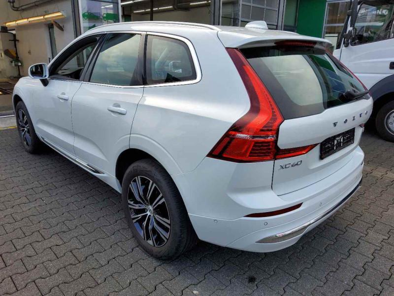 VOLVO XC 60 (03.2017->) DE - SUV5 B5 (Benzin) 2WD EU6d, Inscription Mild-Hybrid (EURO 6d), (Facelift) 2021 - 2022 photo