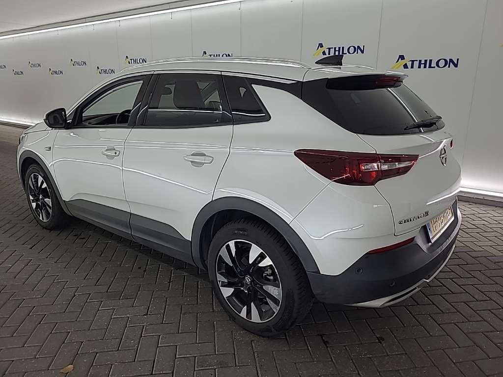 OPEL Grandland X 1.2 Turbo S&S 96kW Bus. Executive 5D photo