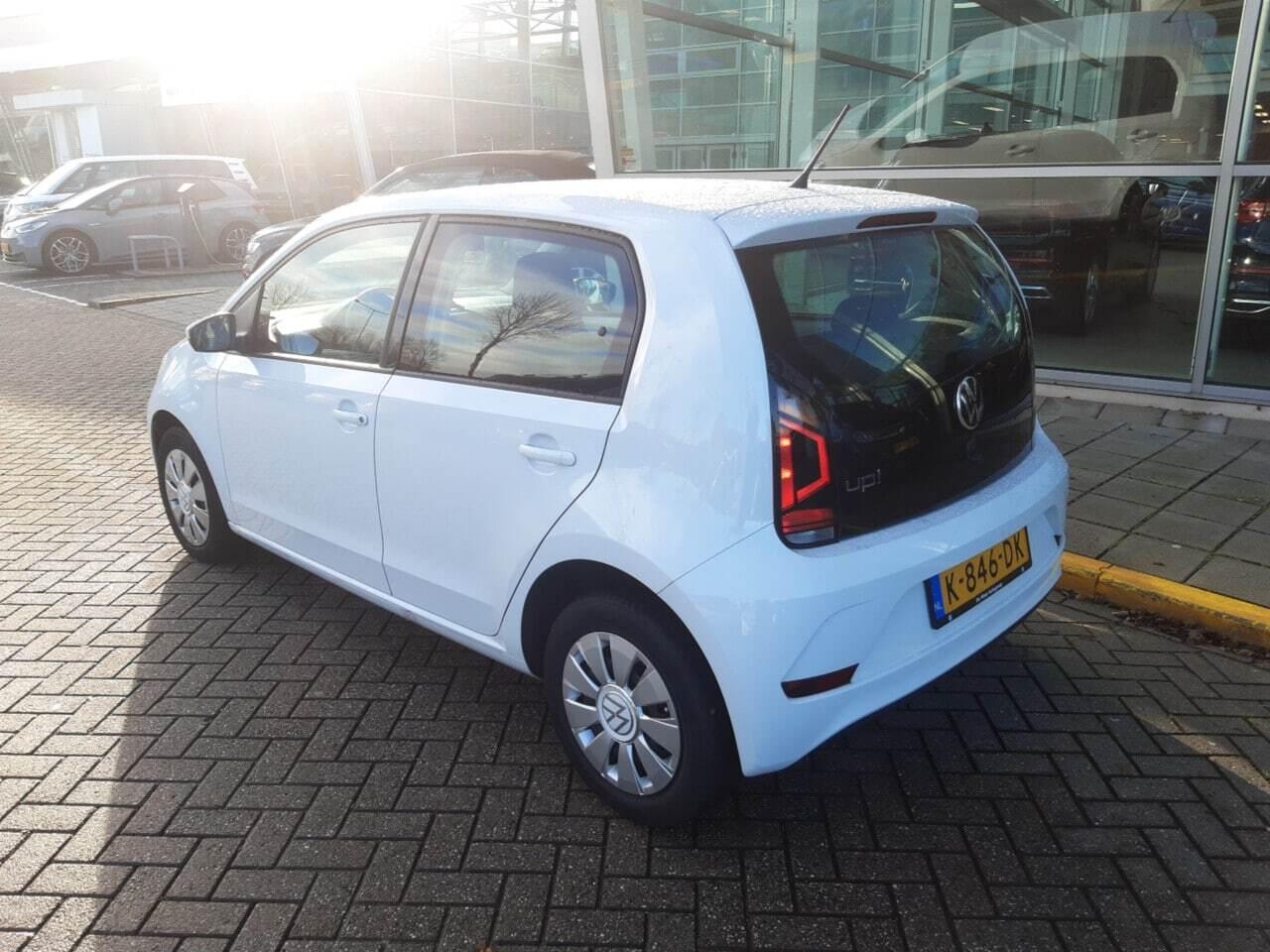 VOLKSWAGEN up! 1.0 photo