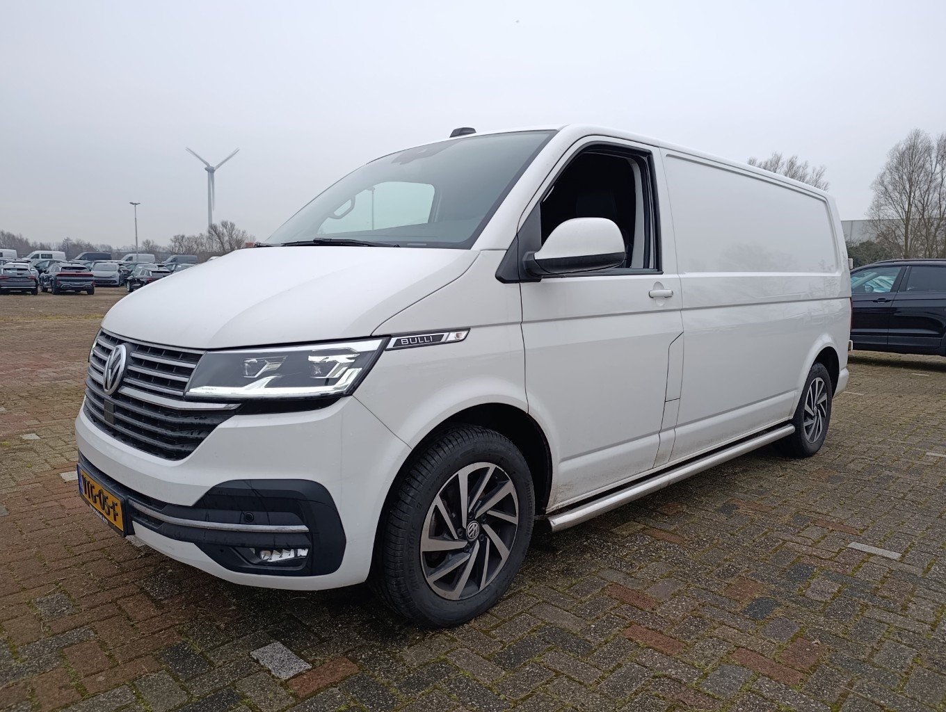 VOLKSWAGEN TRANSPORTER 2.0 TDI L2H3 Bu