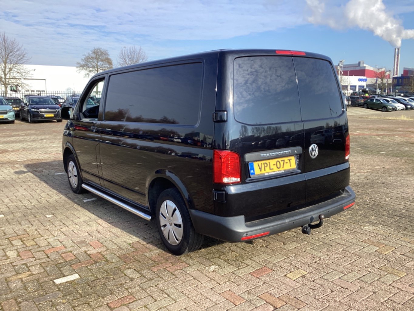 VOLKSWAGEN TRANSPORTER 2.0 TDI L1H1 Ec.Bus. photo