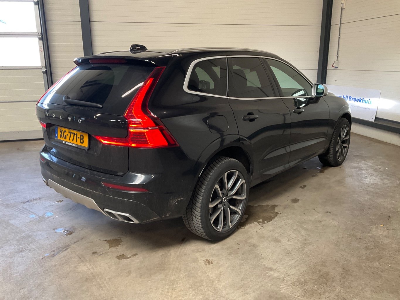 VOLVO XC60 2.0 T8 TE AWD R-D. photo