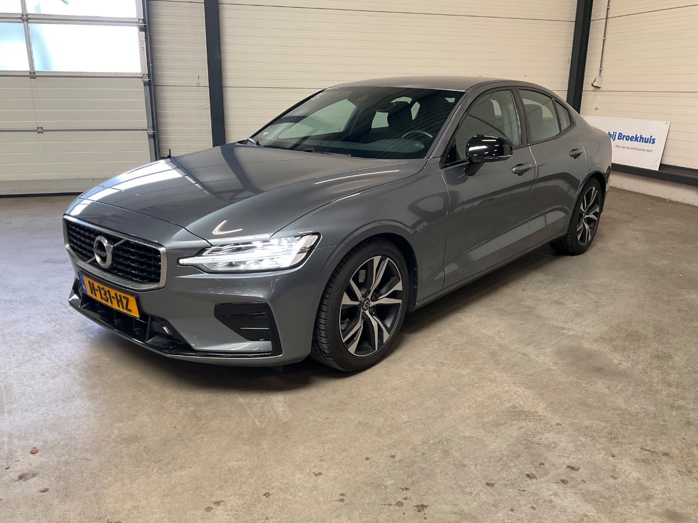 VOLVO S60 2.0 T4 R-Design