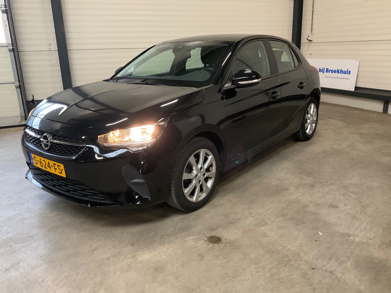 OPEL CORSA 1.2 Edition