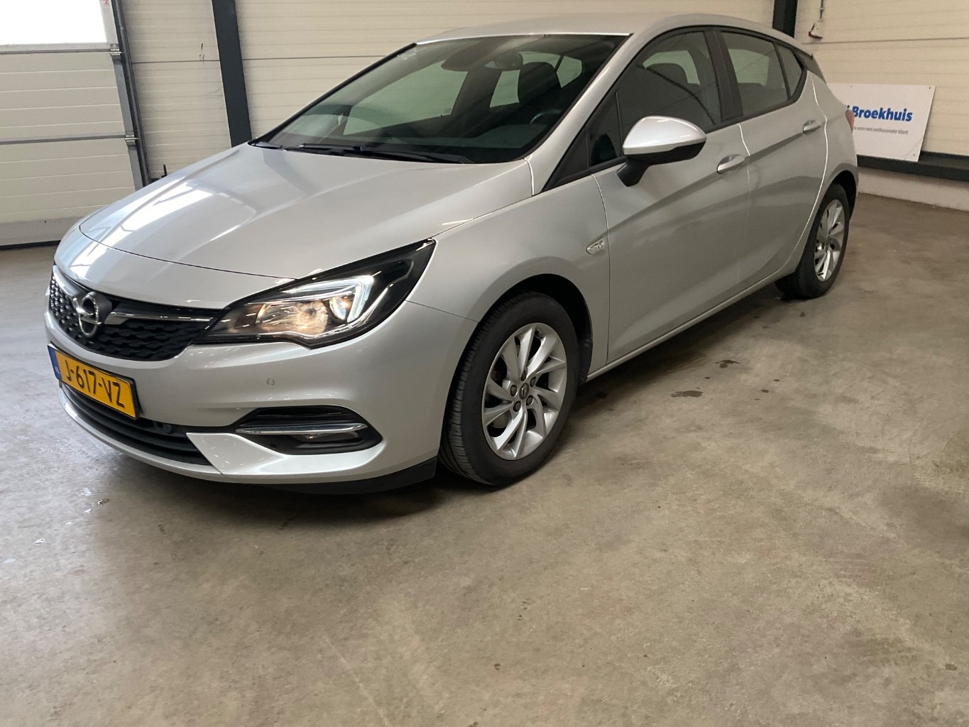 OPEL ASTRA 1.2 Bns Edition