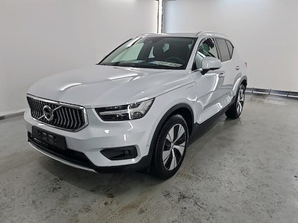 VOLVO XC40 1.5 T5 TE PHEV Momentum Pro DCT Intellisafe Pro Xenium Park Assist