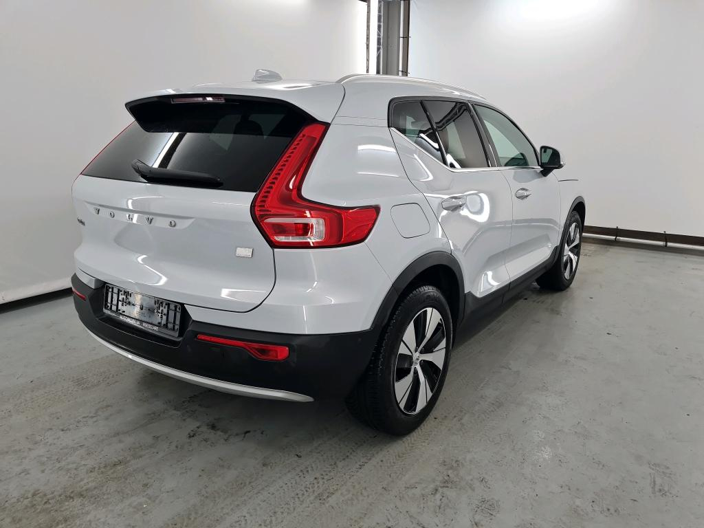 VOLVO XC40 1.5 T5 TE PHEV Momentum Pro DCT Intellisafe Pro Xenium Park Assist photo