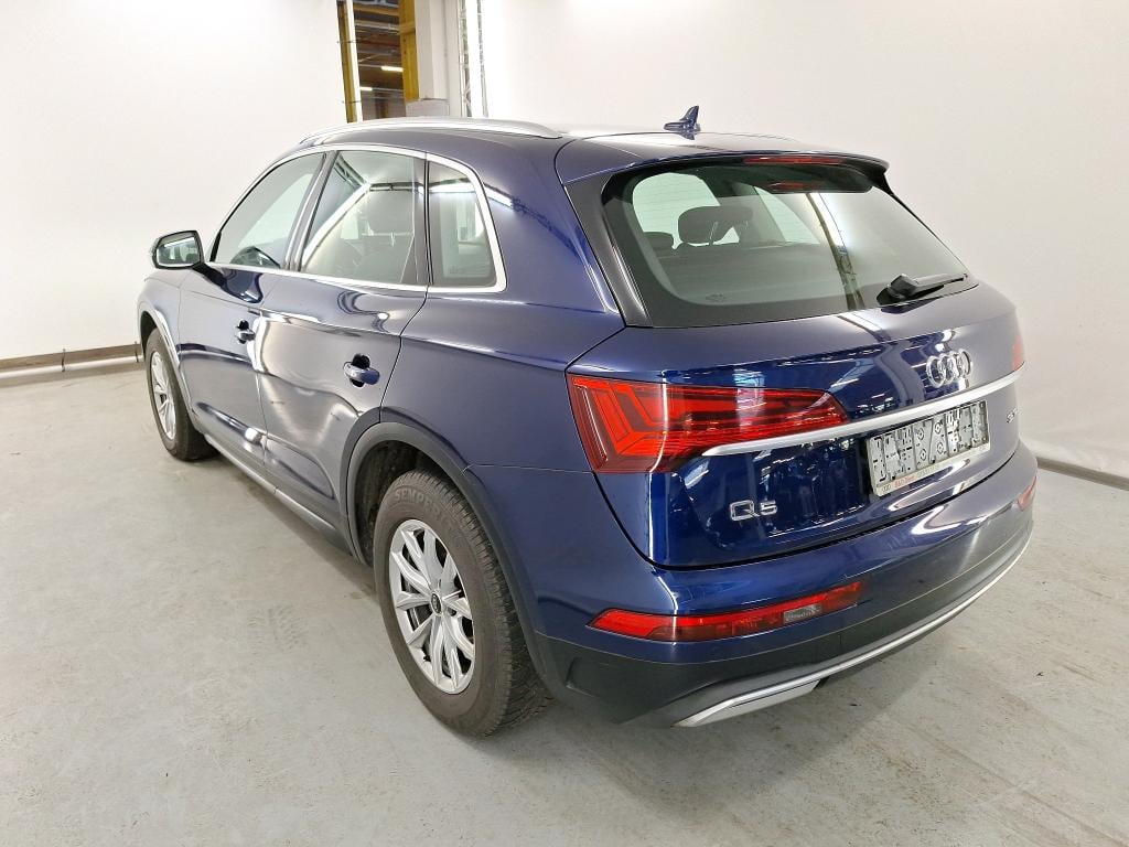 AUDI Q5 2.0 35 TDI S TRONIC BUSINESS EDITION Business photo