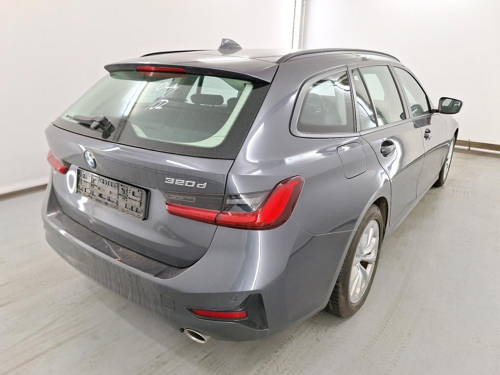 BMW 3 SERIES TOURING 2.0 320DA (120KW) TOURING Mirror Business Storage  Model Advantage photo