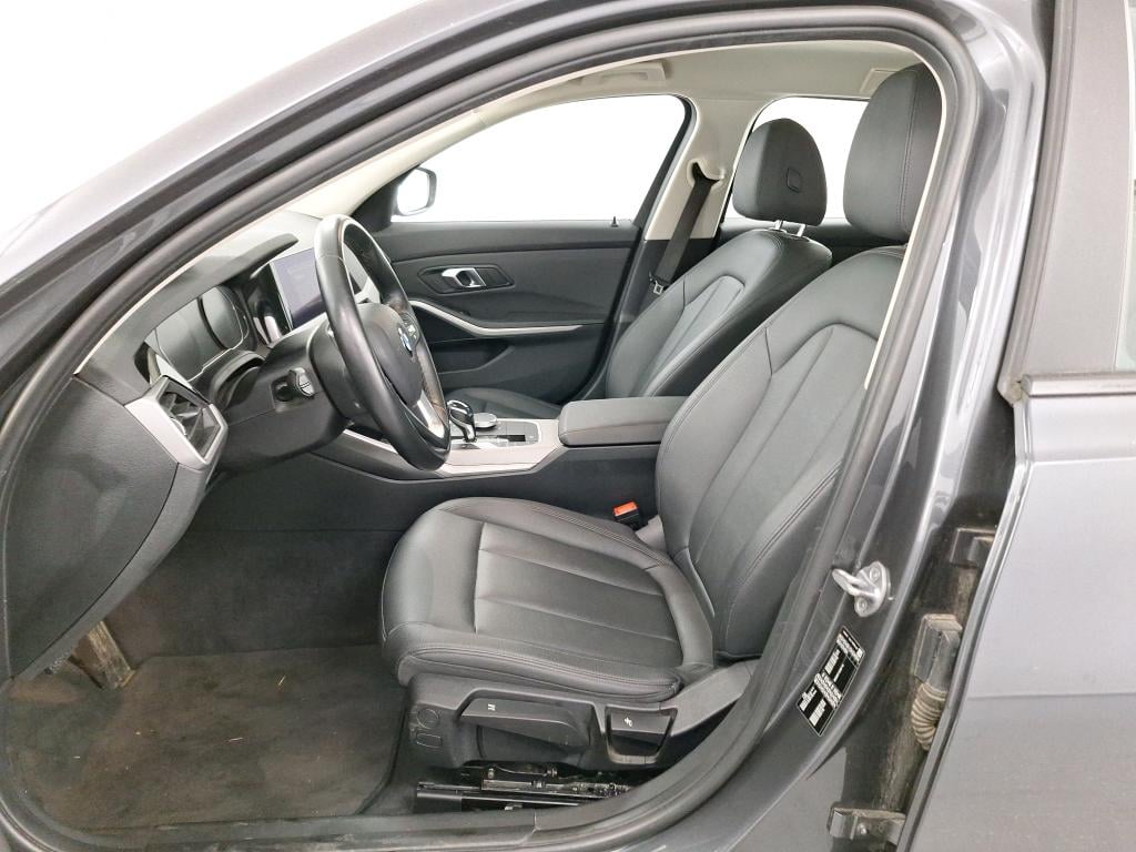 BMW 3 SERIES TOURING 2.0 320DA (120KW) TOURING Mirror Business Storage  Model Advantage photo