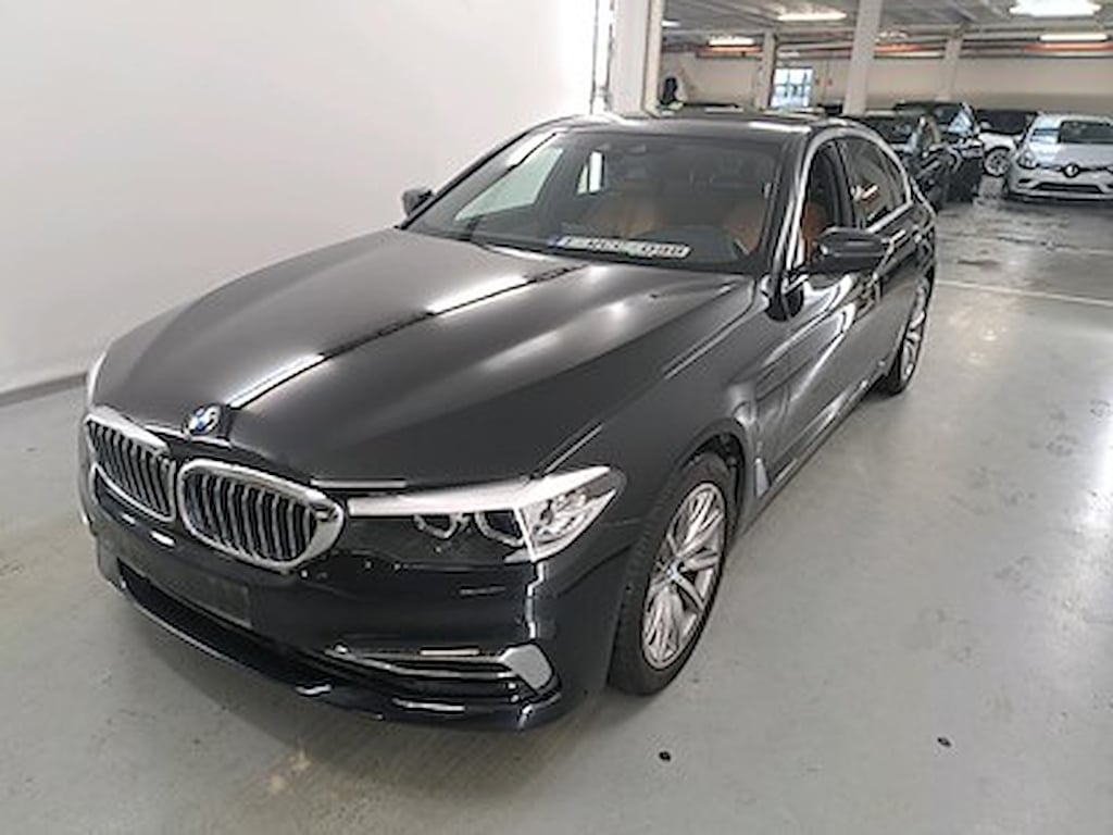 BMW 5 - 2017 530eA PHEV Performance OPF Comfort Luxury Line