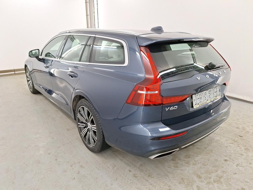 VOLVO V60 - 2018 2.0 T8 AWD PHEV Inscription Geartronic photo