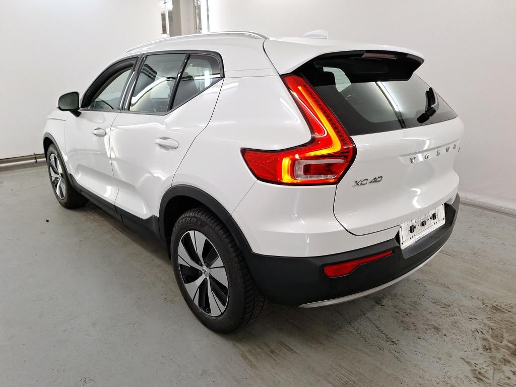 VOLVO XC40 1.5 T2 MOMENTUM PRO Intellisafe Pro photo