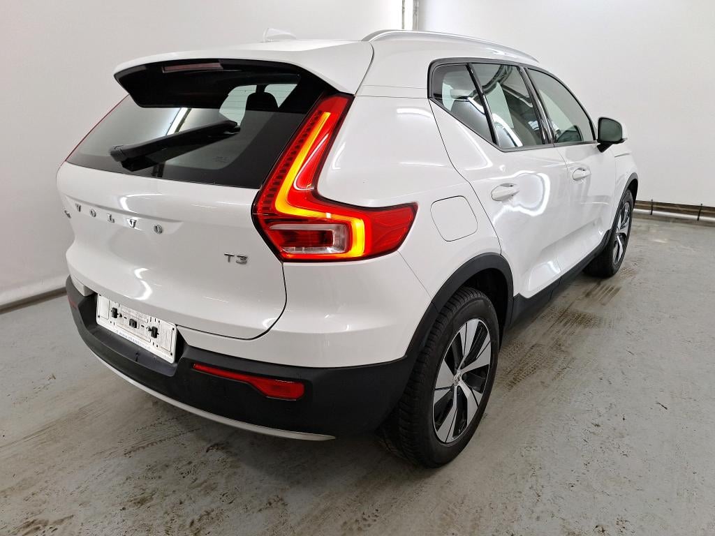 VOLVO XC40 1.5 T2 MOMENTUM PRO Intellisafe Pro photo