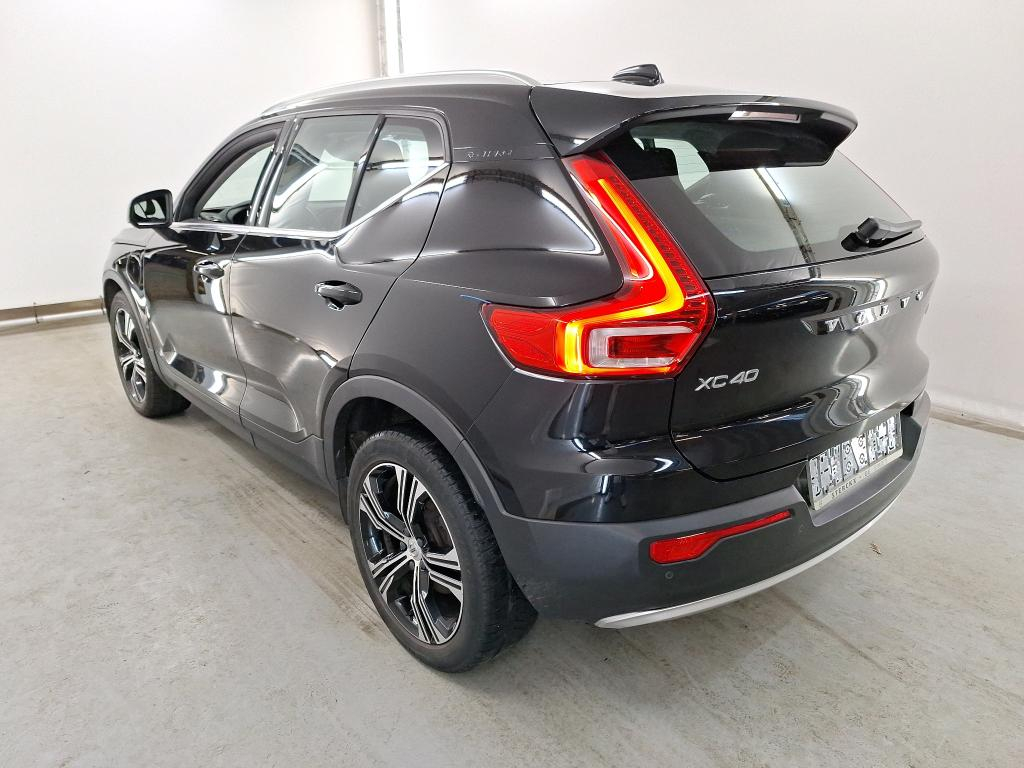 VOLVO XC40 1.5 T5 TE PHEV Momentum Pro DCT Park Assist photo