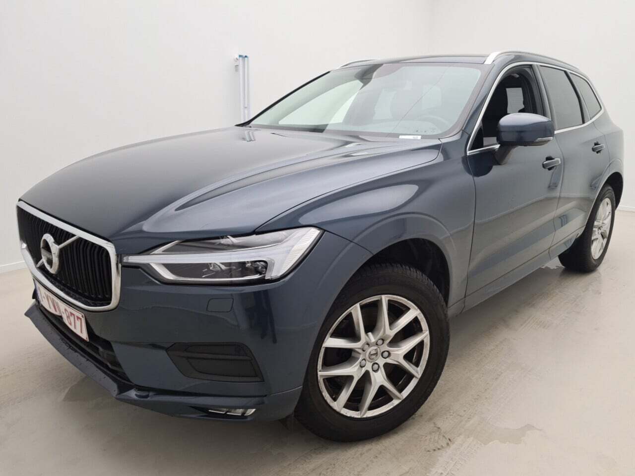 VOLVO XC60 2.0 B4 MOMENTUM PRO GEARTRONIC